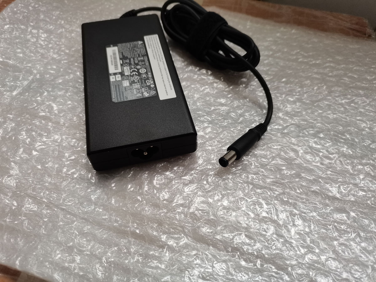 NEW Slim OEM Delta 19.5V 9.23A - Pc Gaming Msi ulasan dan harga
