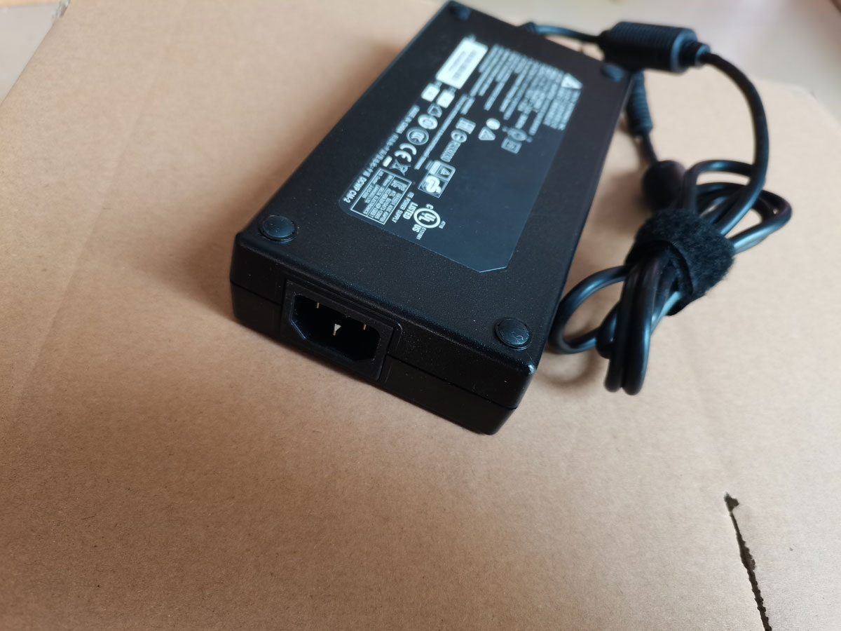 OEM Delta 230W 19.5V 11.8A ADP - Pc Gaming Msi ulasan dan harga